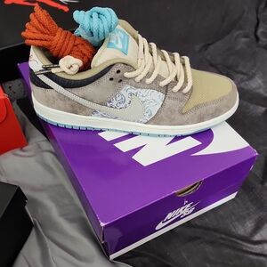 Xx SOLD xX Nike SB Dunk low "Big Money Savings" Sz9.5M